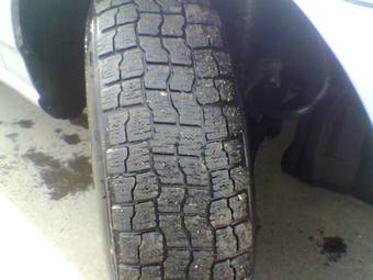 2000 Nissan Wingroad Images