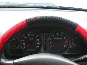 2000 Nissan Wingroad Photos