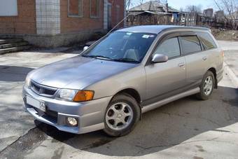 2000 Nissan Wingroad Pics
