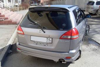 2000 Nissan Wingroad Photos