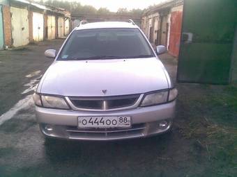 2000 Nissan Wingroad Photos