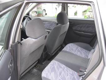 2000 Nissan Wingroad Wallpapers