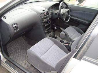 2000 Nissan Wingroad Pictures