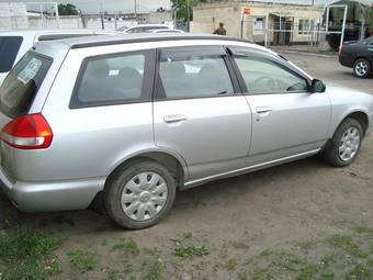 2000 Nissan Wingroad Pics