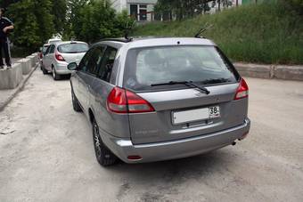 2000 Nissan Wingroad Pictures