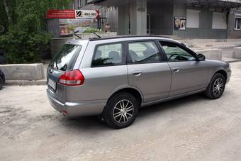 2000 Nissan Wingroad Photos