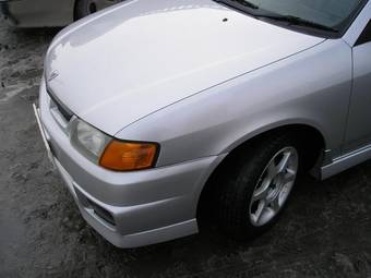2000 Nissan Wingroad Pictures