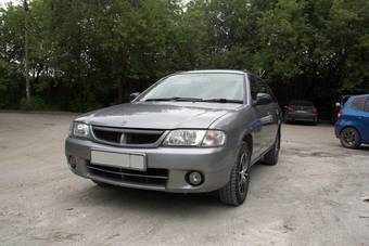 2000 Nissan Wingroad Pictures