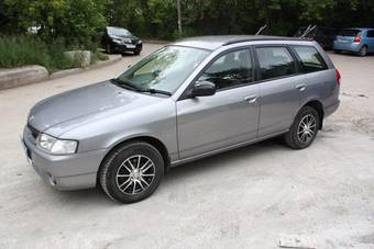 2000 Nissan Wingroad Photos