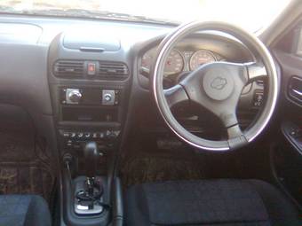 2000 Nissan Wingroad Pictures