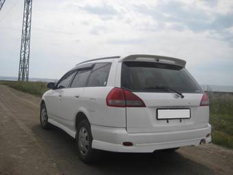 2000 Nissan Wingroad Photos