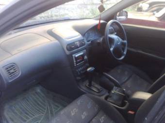 2000 Nissan Wingroad Photos