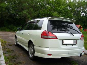 2000 Nissan Wingroad Photos