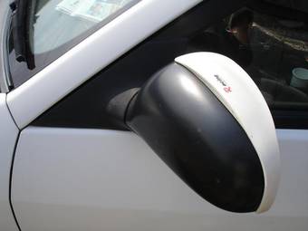 2000 Nissan Wingroad Pictures