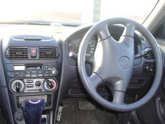 2000 Nissan Wingroad Photos