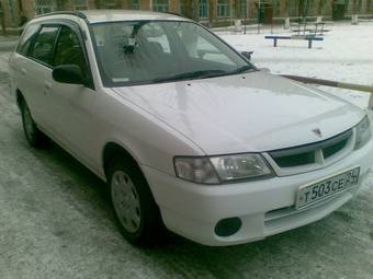 2000 Nissan Wingroad Pictures