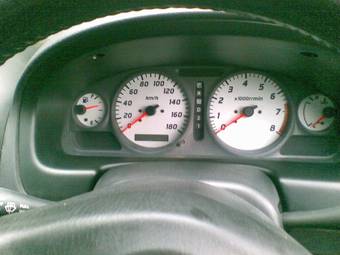 2000 Nissan Wingroad Pictures