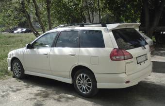 2000 Nissan Wingroad Photos