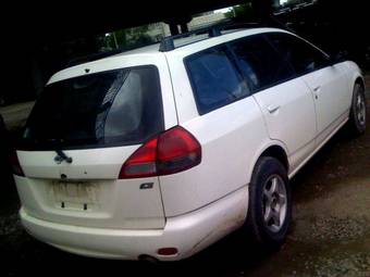 2000 Nissan Wingroad Pictures
