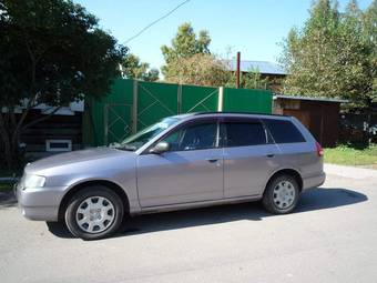 2000 Nissan Wingroad Pictures
