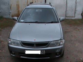 2000 Nissan Wingroad Pictures