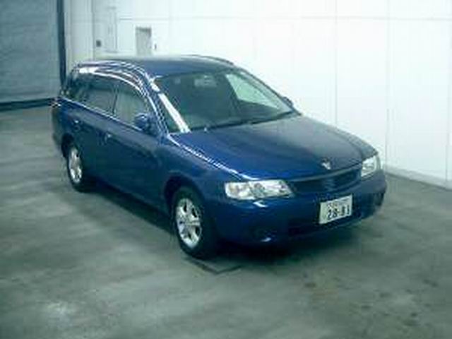 2001 Nissan Wingroad Pictures