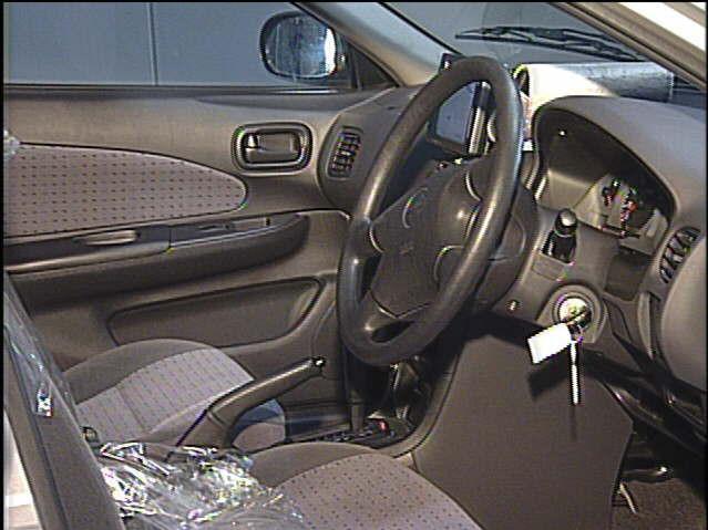 2001 Nissan Wingroad Photos
