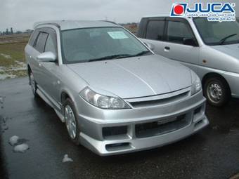 2001 Nissan Wingroad Pictures