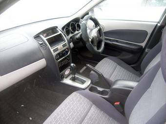 2001 Nissan Wingroad Pictures