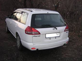 2001 Nissan Wingroad Photos