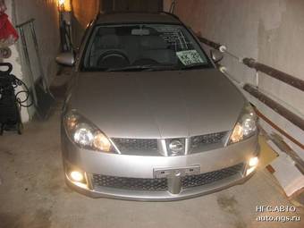 2001 Nissan Wingroad Photos