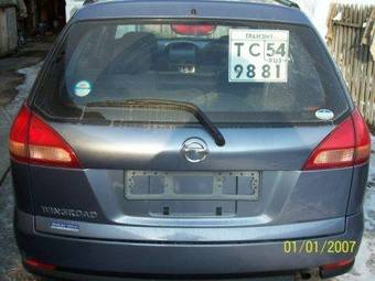 2001 Nissan Wingroad Images