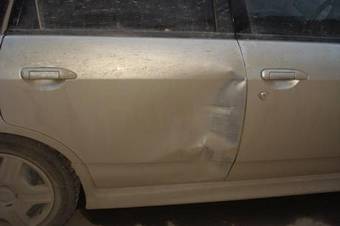 2001 Nissan Wingroad Pictures
