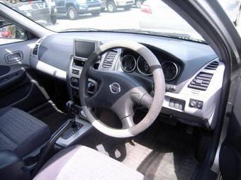 2001 Nissan Wingroad Pictures