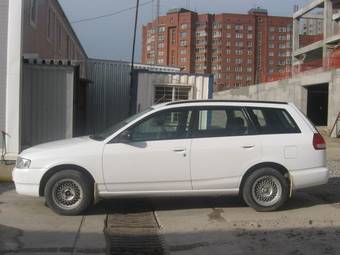 2001 Nissan Wingroad Pictures
