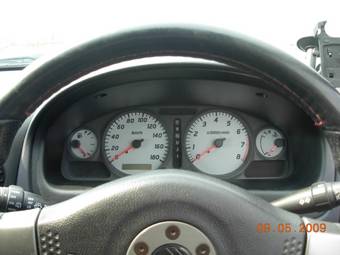 2001 Nissan Wingroad Wallpapers