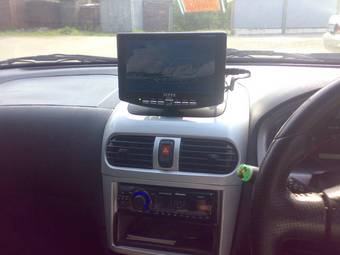 2001 Nissan Wingroad Photos