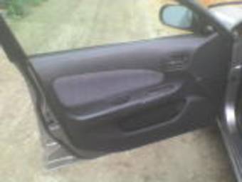 2001 Nissan Wingroad Photos