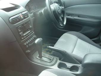 2001 Nissan Wingroad Pictures