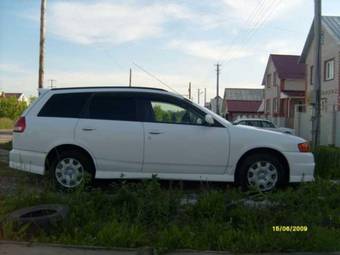 2001 Nissan Wingroad Pictures