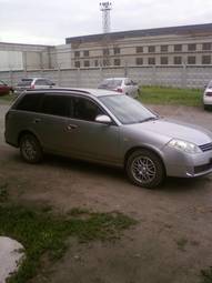 2001 Nissan Wingroad Photos