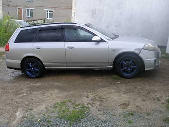 2001 Nissan Wingroad Photos