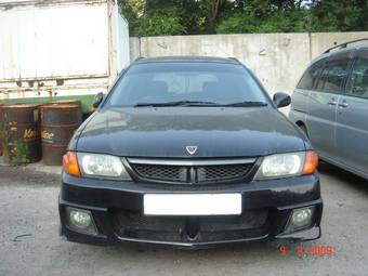 2001 Nissan Wingroad Photos
