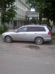 2001 Nissan Wingroad Photos