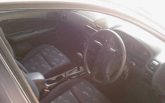 2001 Nissan Wingroad Photos