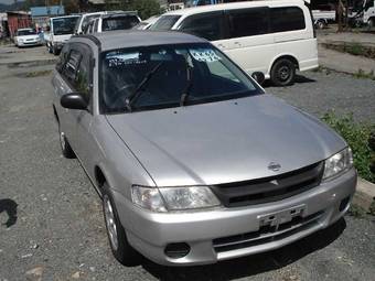 2001 Nissan Wingroad Pictures