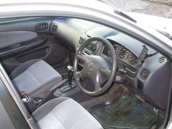 2001 Nissan Wingroad Photos