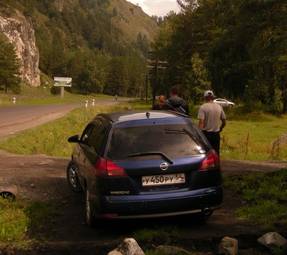 2001 Nissan Wingroad Photos