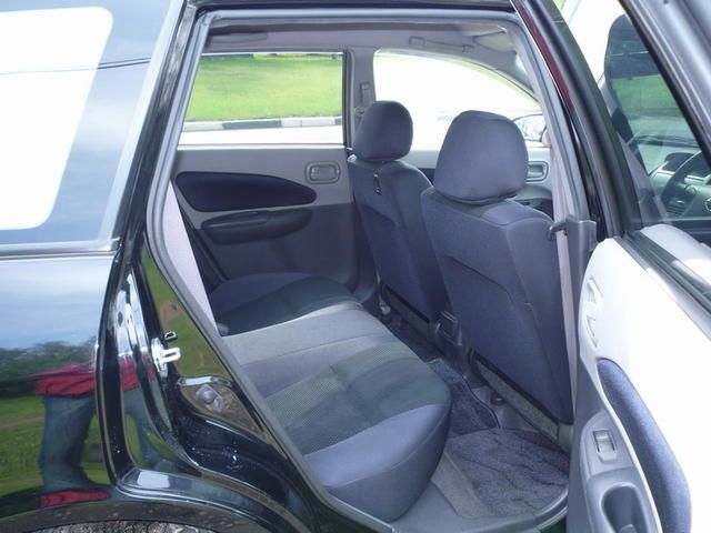 2002 Nissan Wingroad