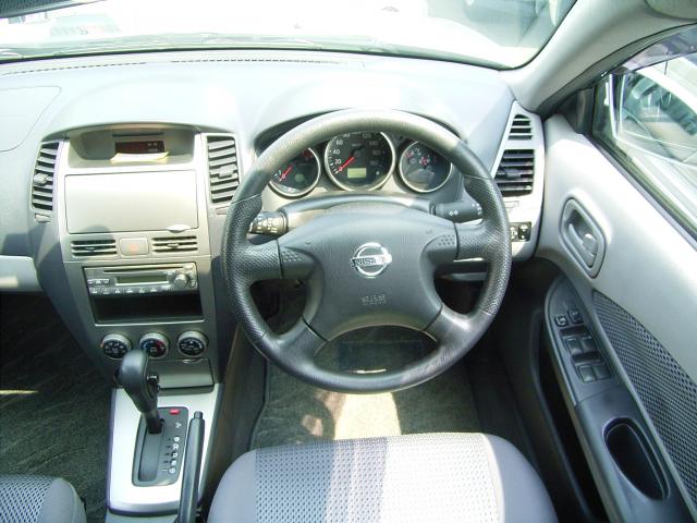 2002 Nissan Wingroad Pictures